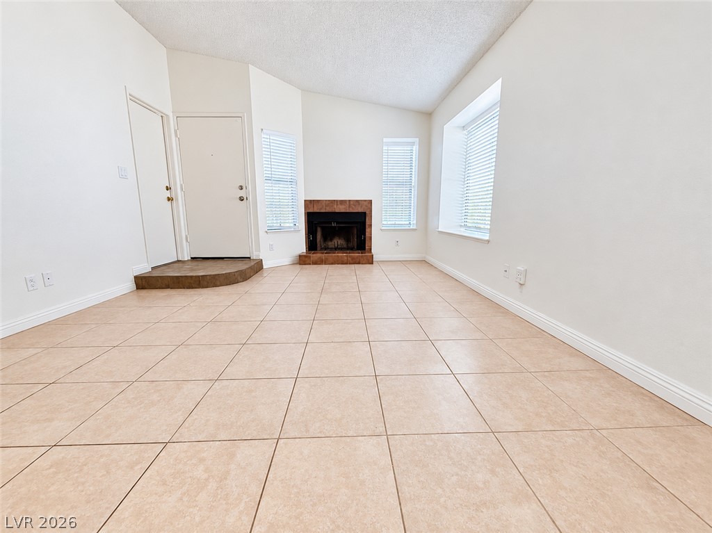 Photo 6 of 22, 1417 Rainbow Meadows Drive