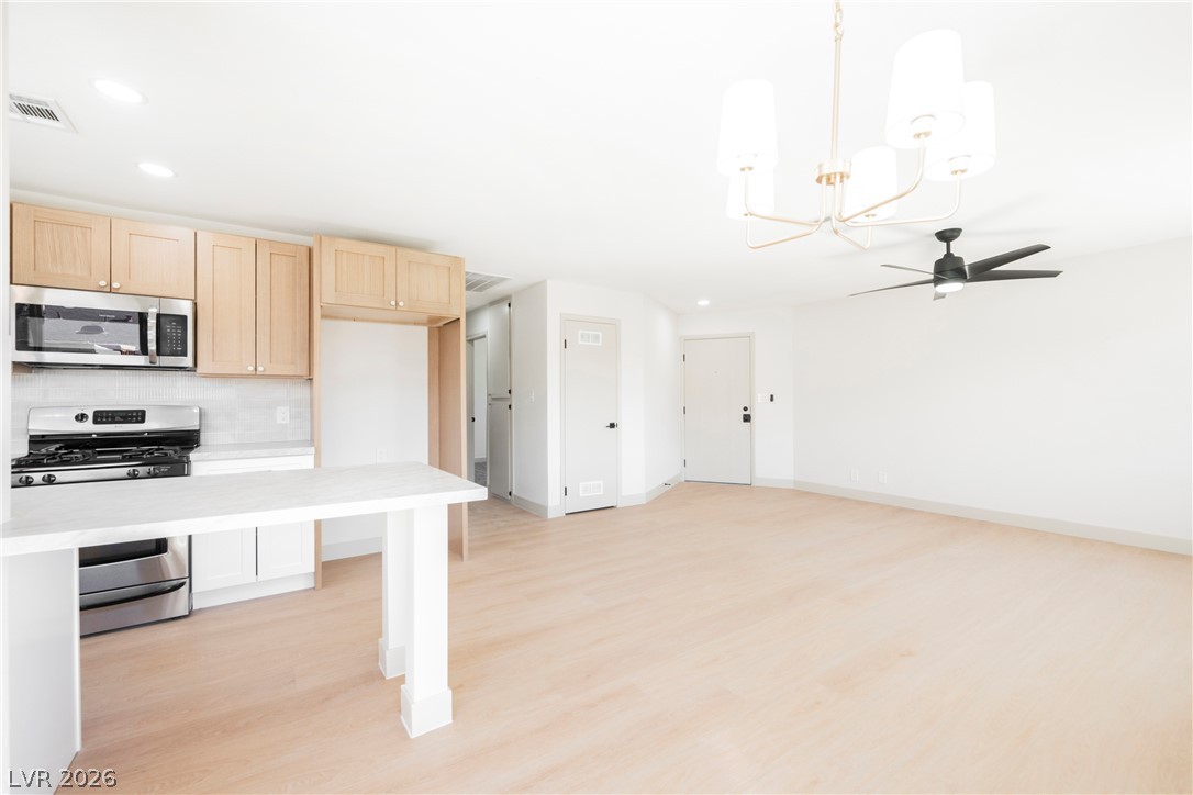 Photo 7 of 16, 5789 Allegro Avenue