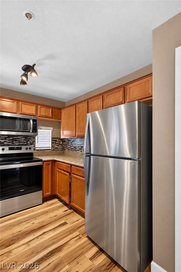 Photo 13 of 47, 2111 Sealion Drive #105