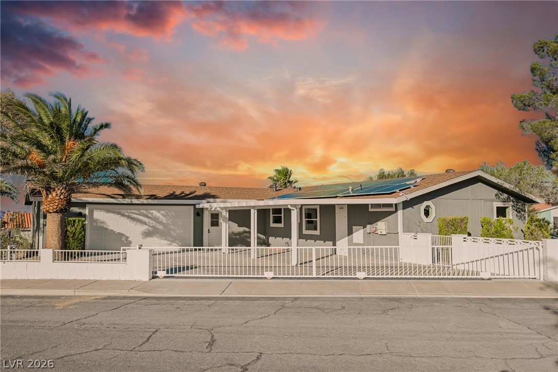 Photo 4 of 529 Amethyst Avenue