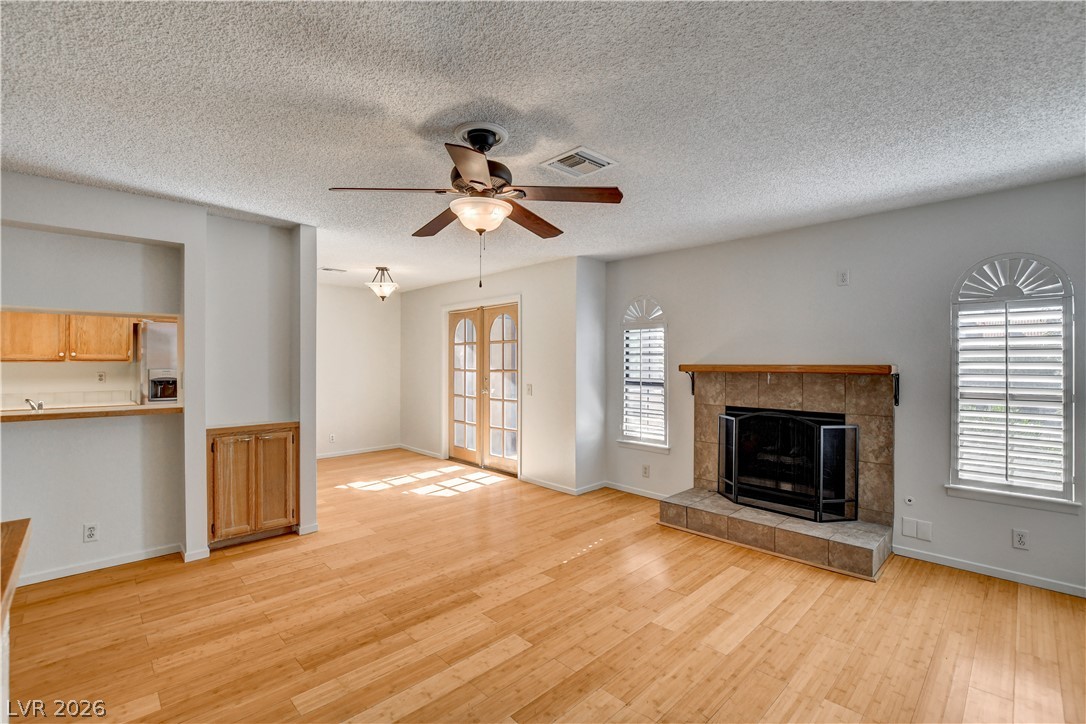 Photo 6 of 63, 4096 Crete Lane #C