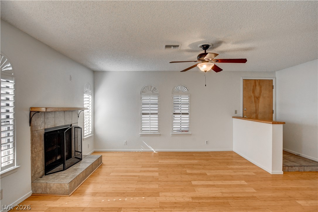 Photo 9 of 63, 4096 Crete Lane #C