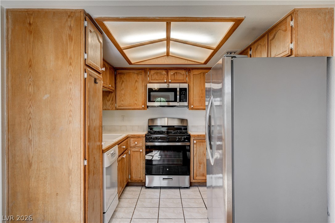 Photo 17 of 63, 4096 Crete Lane #C