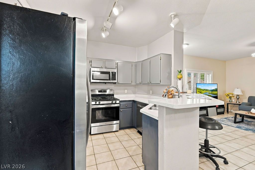 Photo 9 of 35, 1881 W Alexander Road #1108