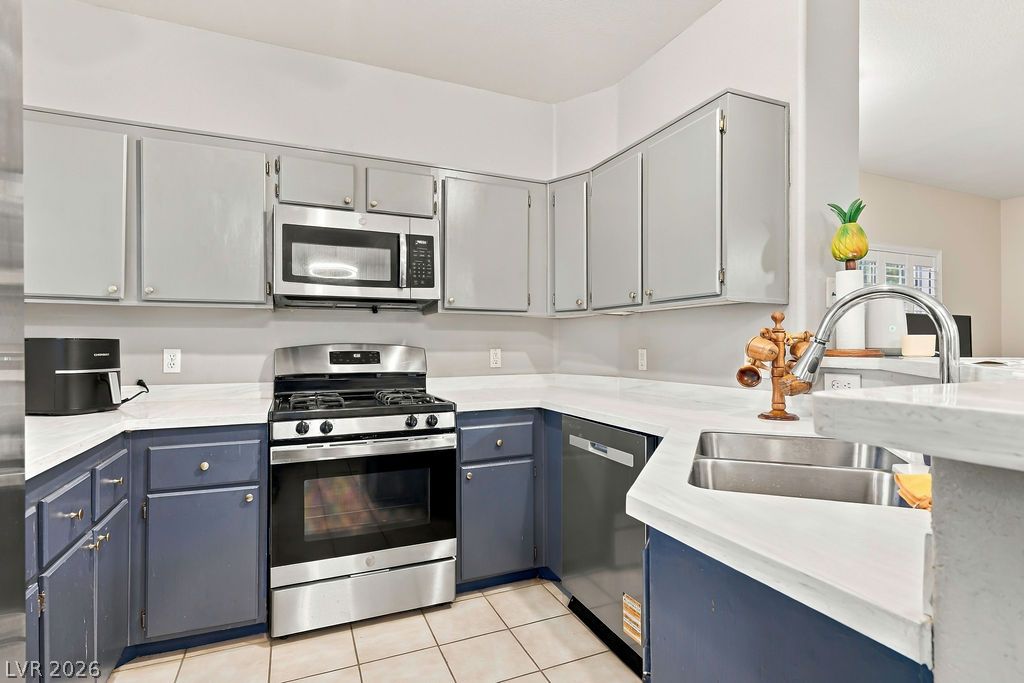 Photo 10 of 35, 1881 W Alexander Road #1108