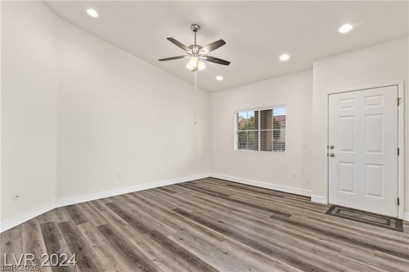 Photo 12 of 22, 352 Amber Pine Street #201