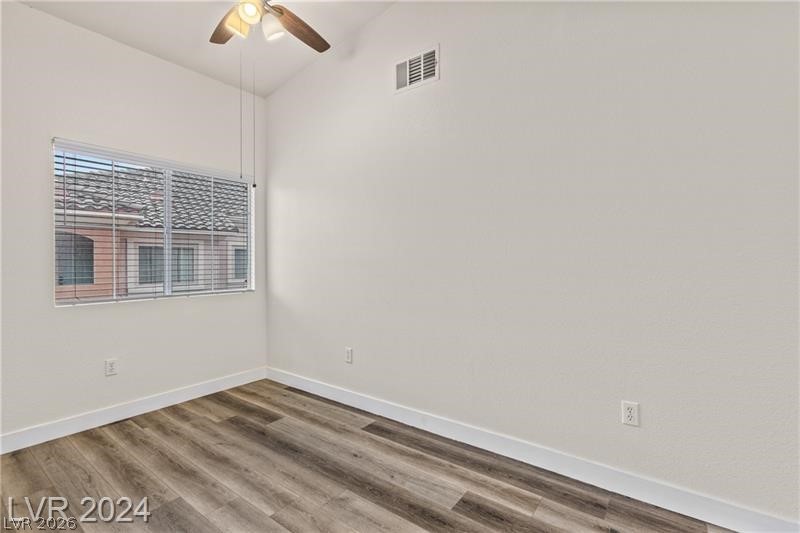 Photo 13 of 22, 352 Amber Pine Street #201