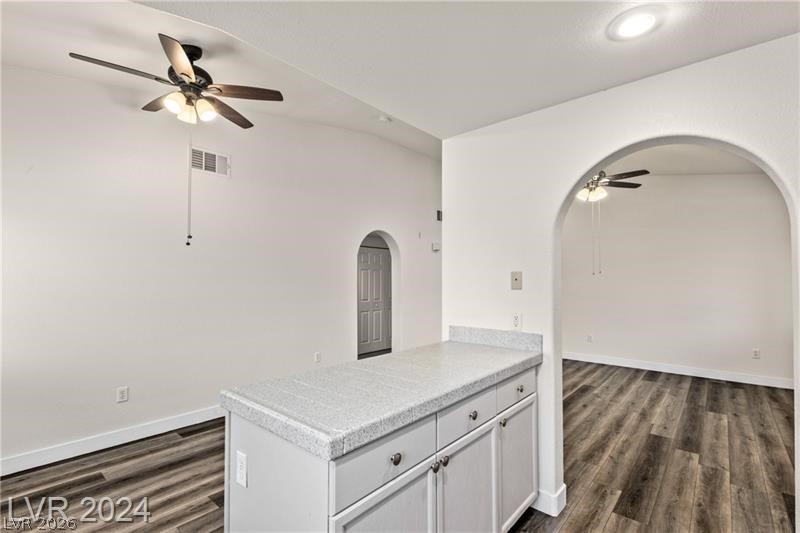 Photo 7 of 22, 352 Amber Pine Street #201