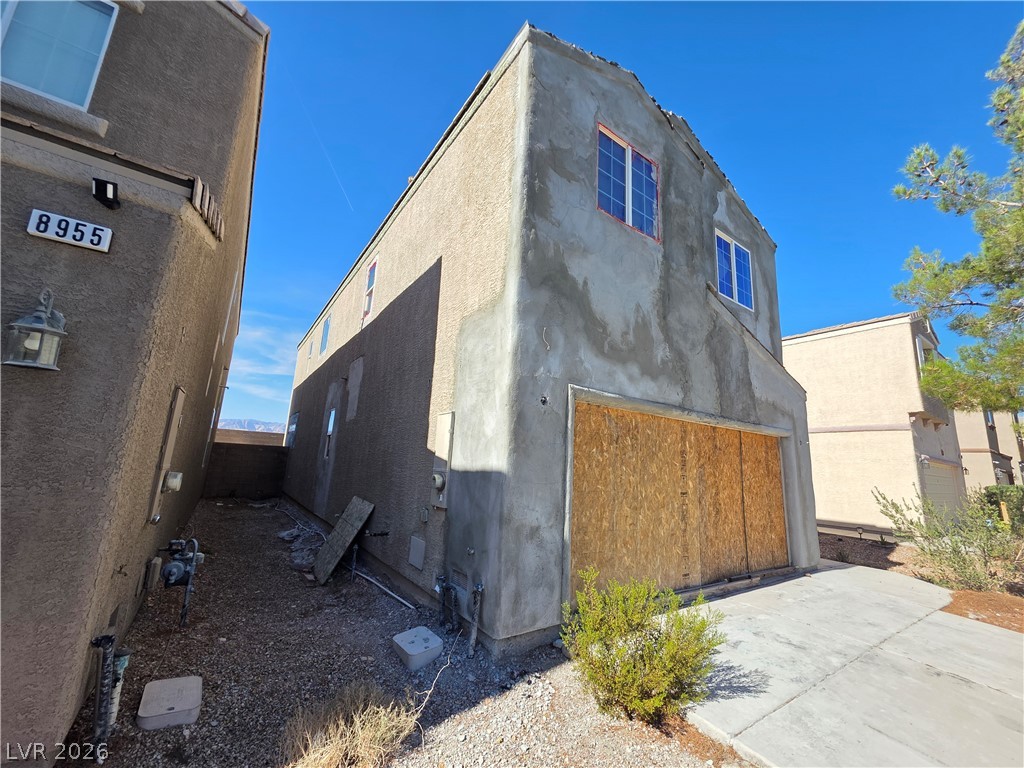 Photo 35 of 40, 8949 Veneroso Street