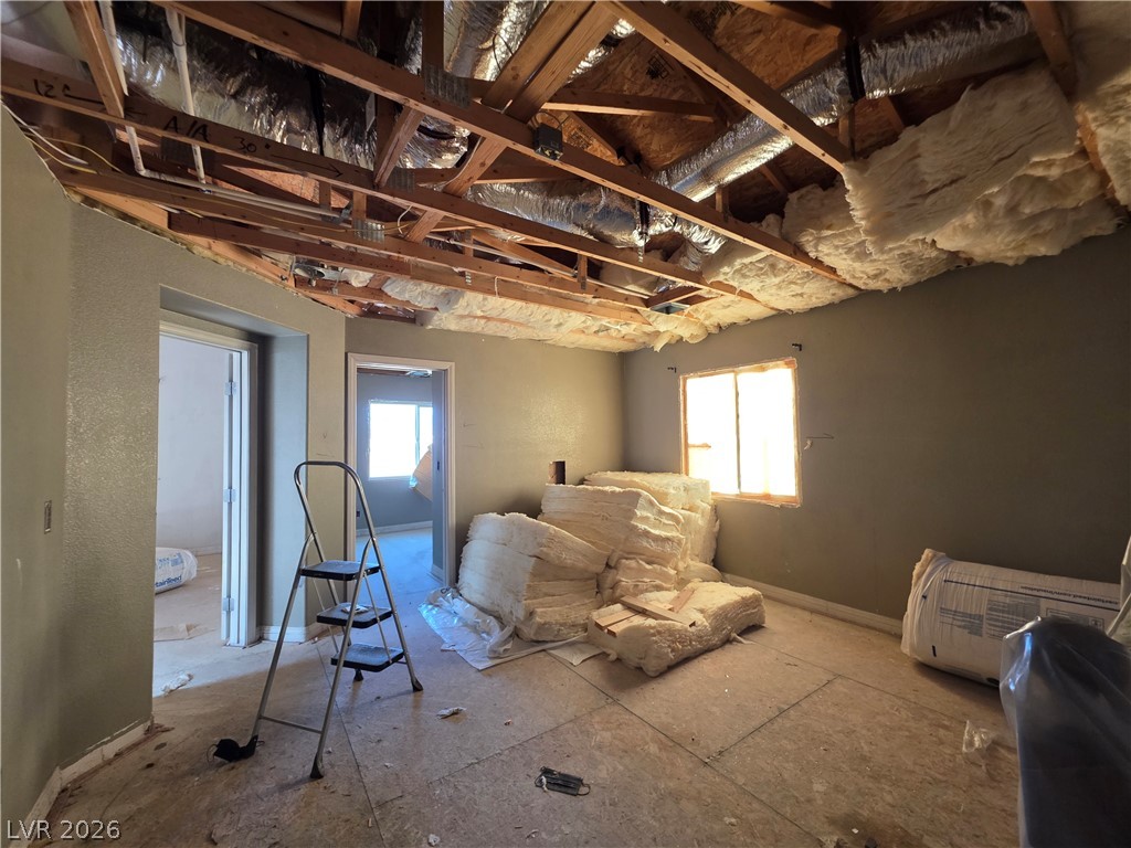 Photo 17 of 40, 8949 Veneroso Street