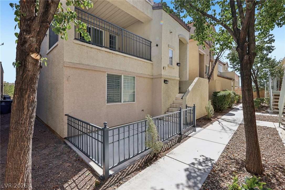 7413 Beguiling Court, Las Vegas