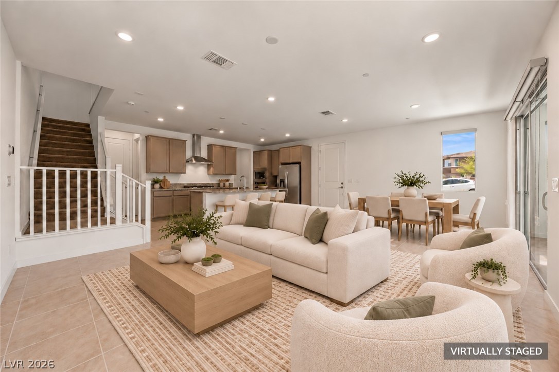 Photo 2 of 11467 Contour Avenue