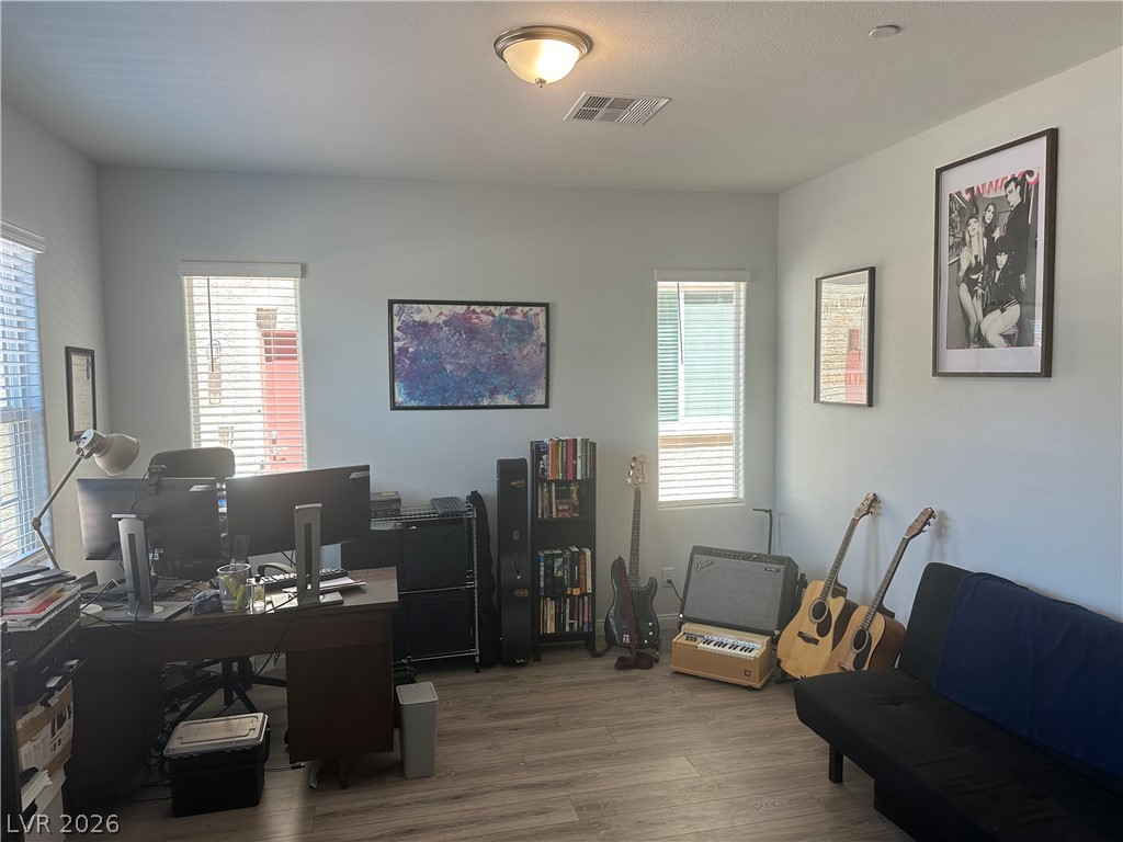 Photo 7 of 31, 5404 Scandia Lore Court