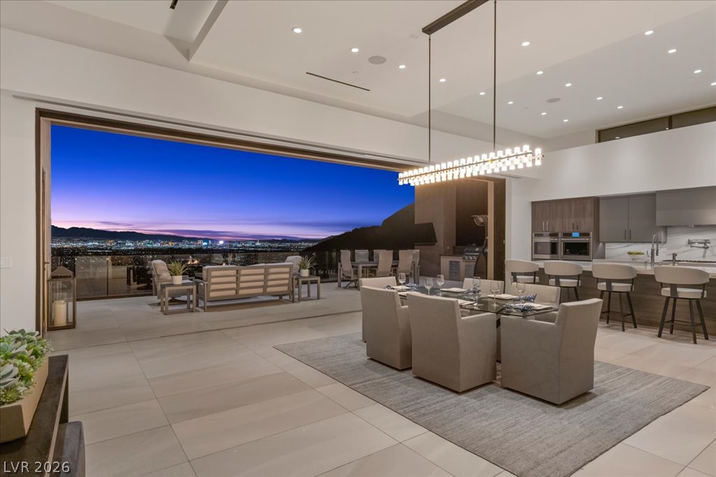 Photo 4 of 657 Ridgestone Rim Court