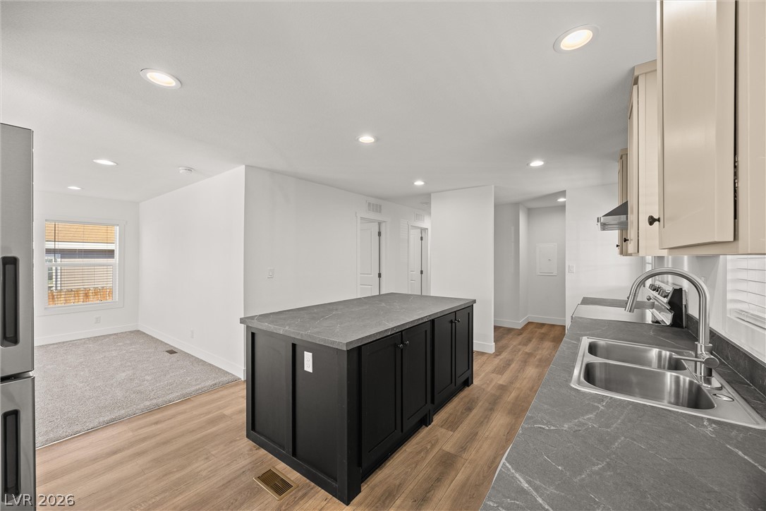 Photo 10 of 35, 478 W Ingram Avenue