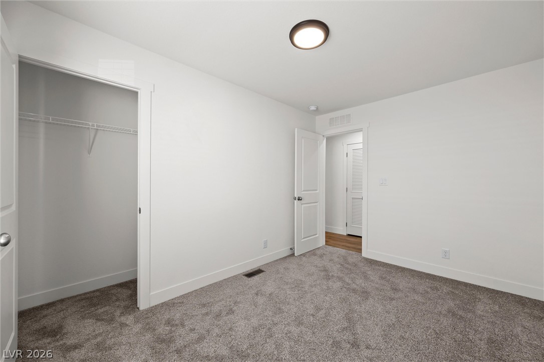 Photo 19 of 35, 468 W Ingram Avenue