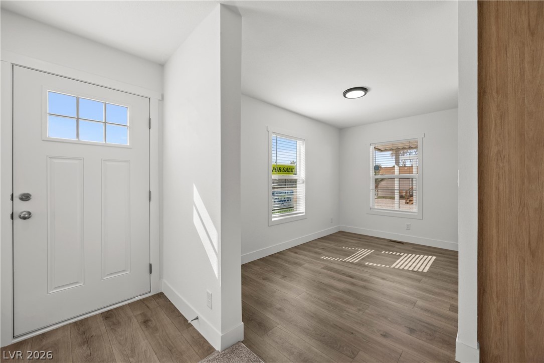 Photo 10 of 35, 468 W Ingram Avenue