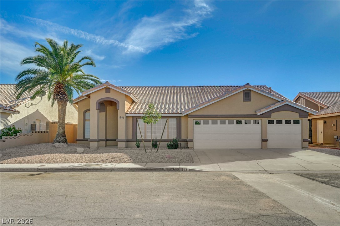 Photo 4 of 1943 Horizon Sunset Drive
