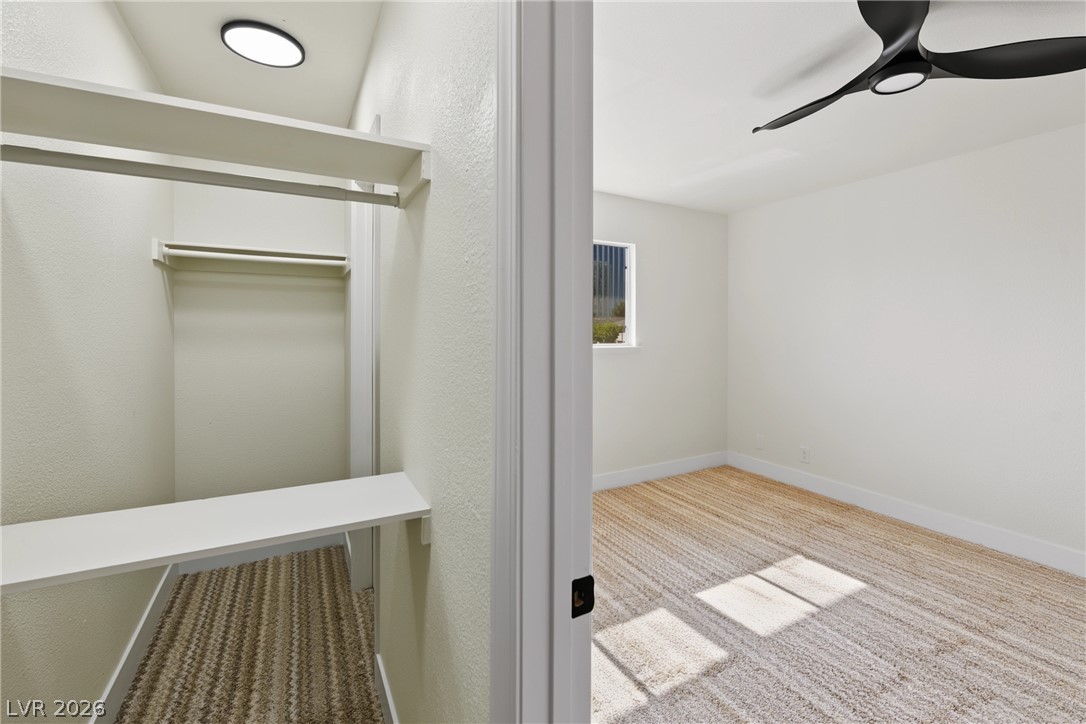 Photo 12 of 20, 668 Oakmont Avenue #1706