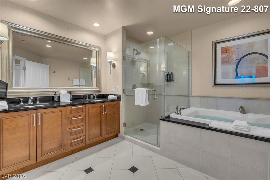 Photo 33 of 54, 125 E Harmon Avenue #2207