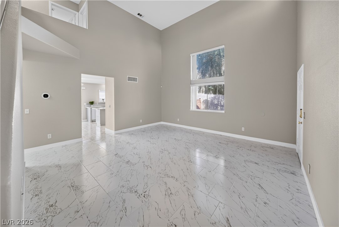 Photo 5 of 719 Tawney Eagle Street