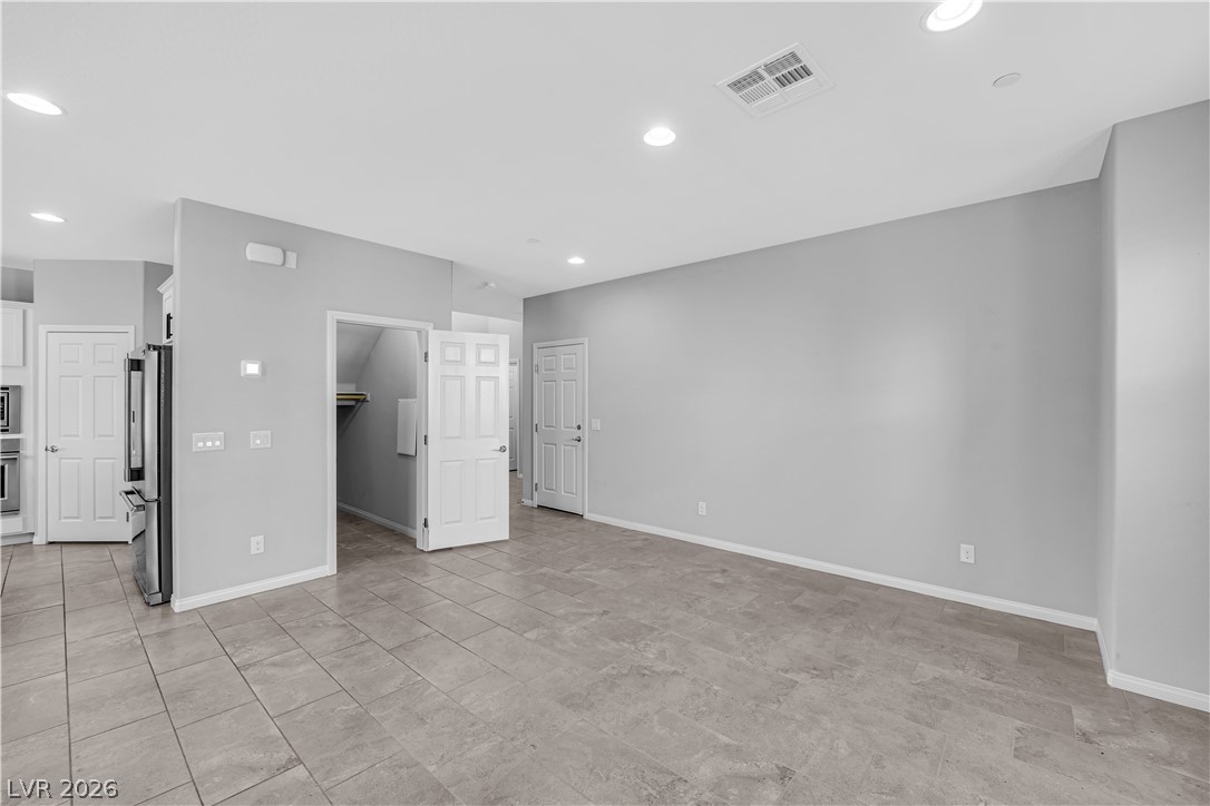 Photo 4 of 908 Brayfield Court
