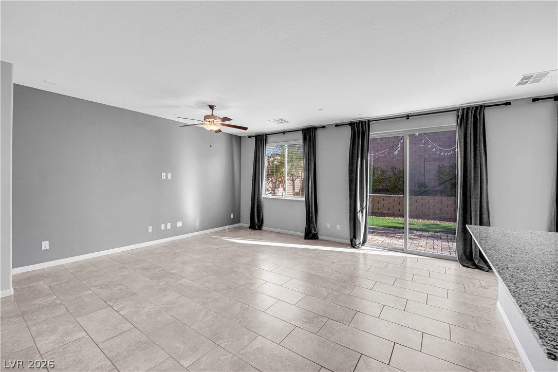 Photo 6 of 24, 908 Brayfield Court