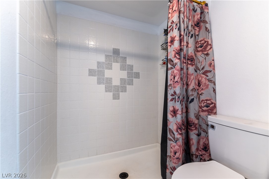 Photo 17 of 25, 101 Luna Way #224