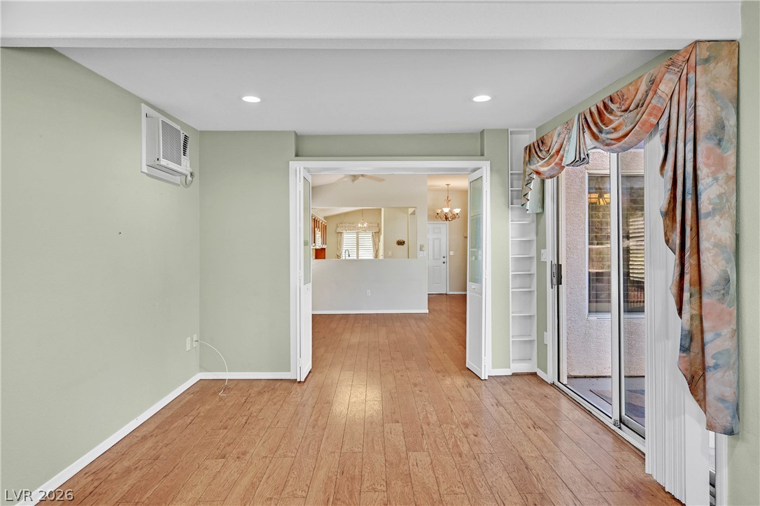 Photo 11 of 39, 2022 Poppywood Avenue