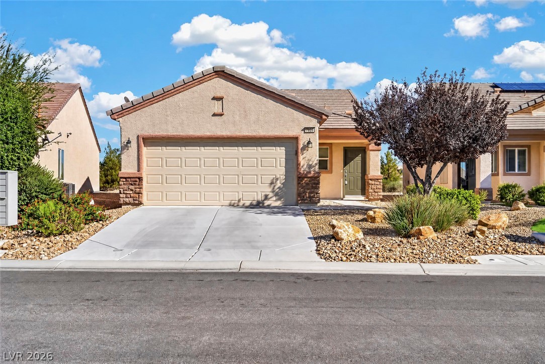 Photo 2 of 7820 Pine Warbler Way