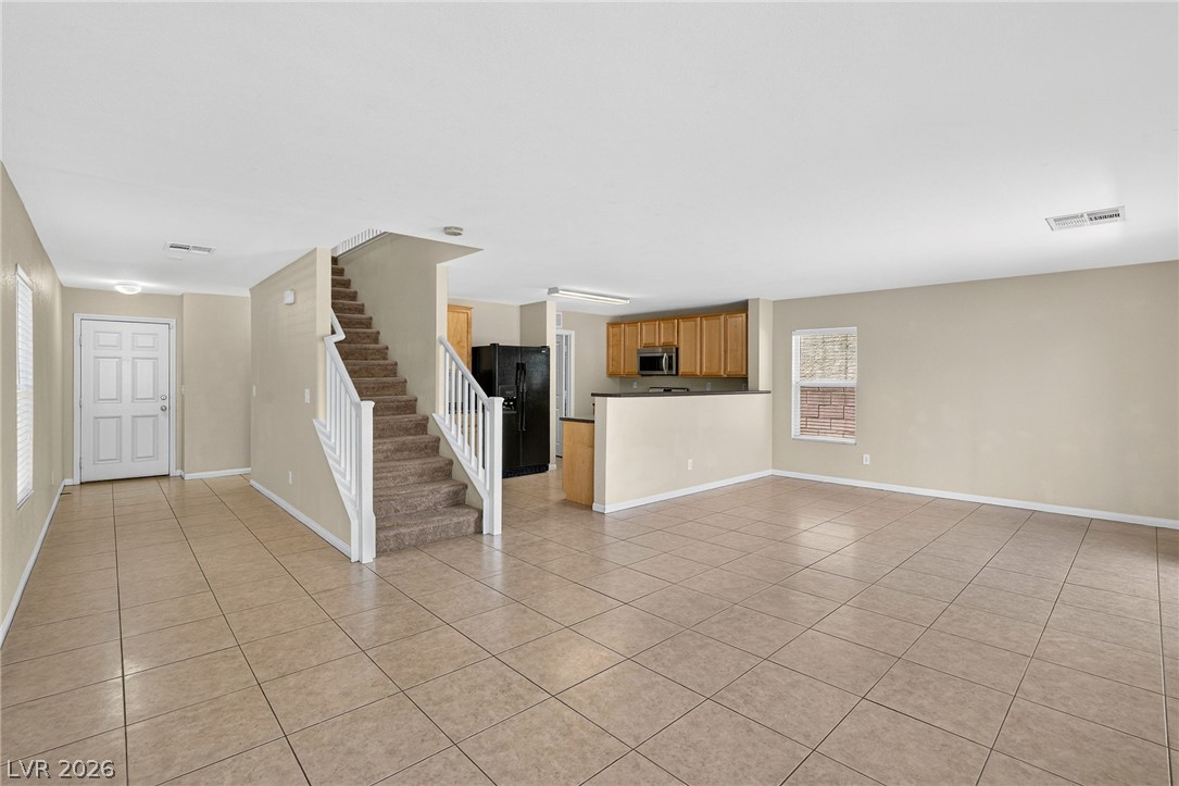 Photo 2 of 9210 VALLEY RANCH Avenue