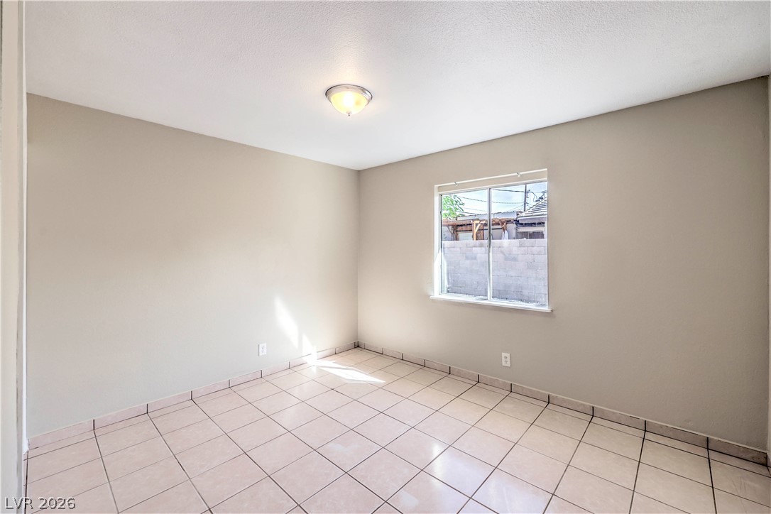 Photo 14 of 25, 3404 Twining Avenue