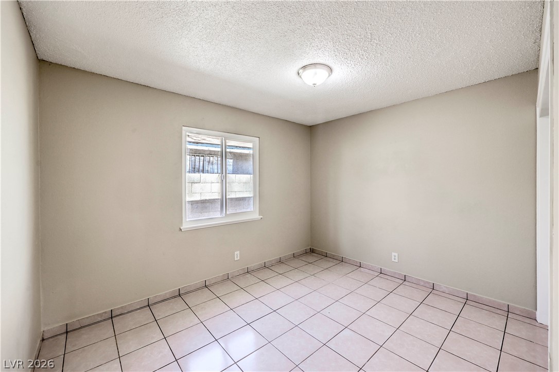 Photo 18 of 25, 3404 Twining Avenue