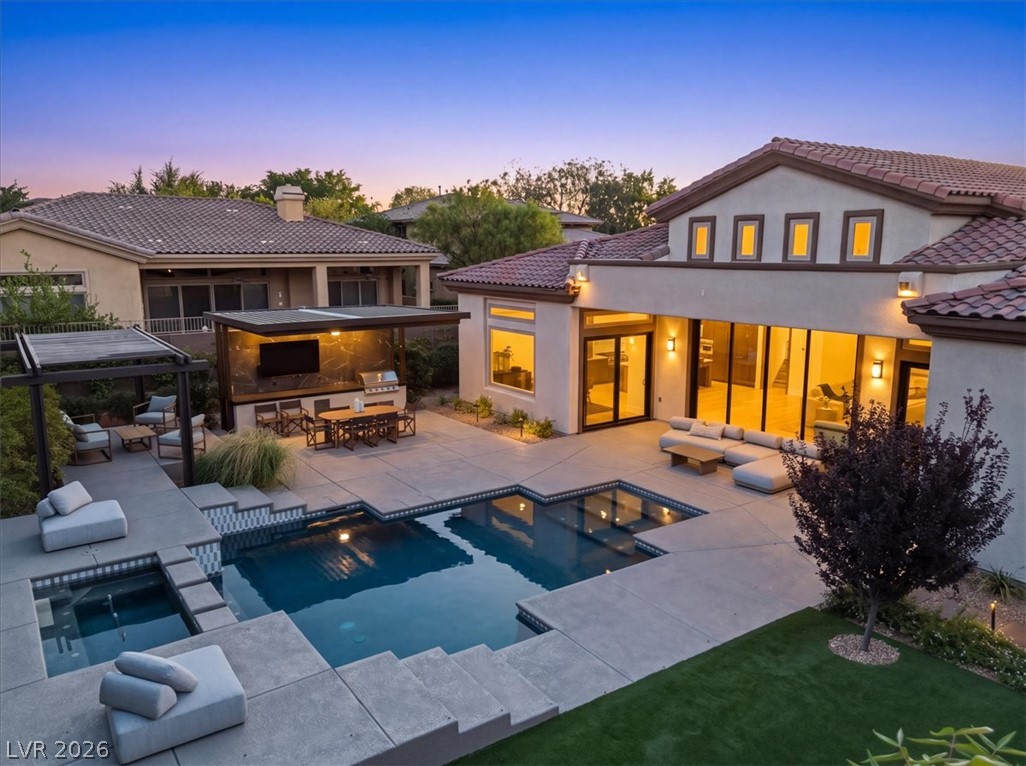Photo 4 of 4 El Macero Court