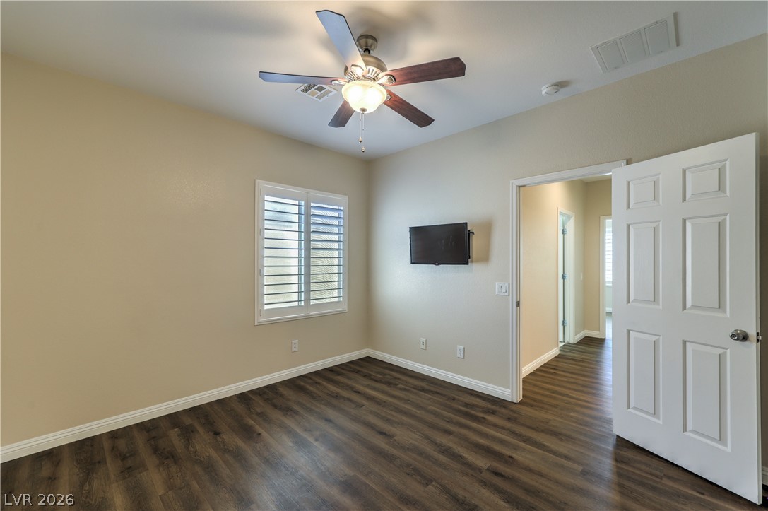 Photo 6 of 32, 7148 Crescentville Avenue