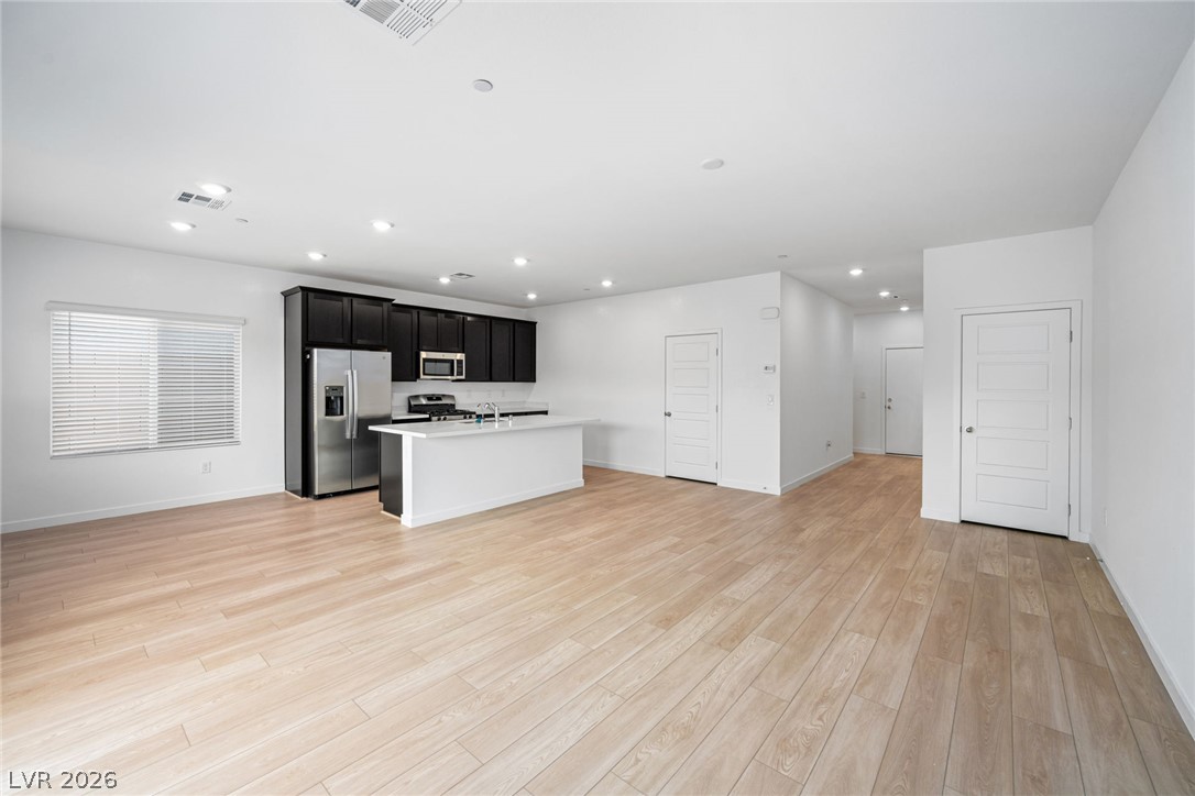 Photo 4 of 9951 Kimura Hills Avenue
