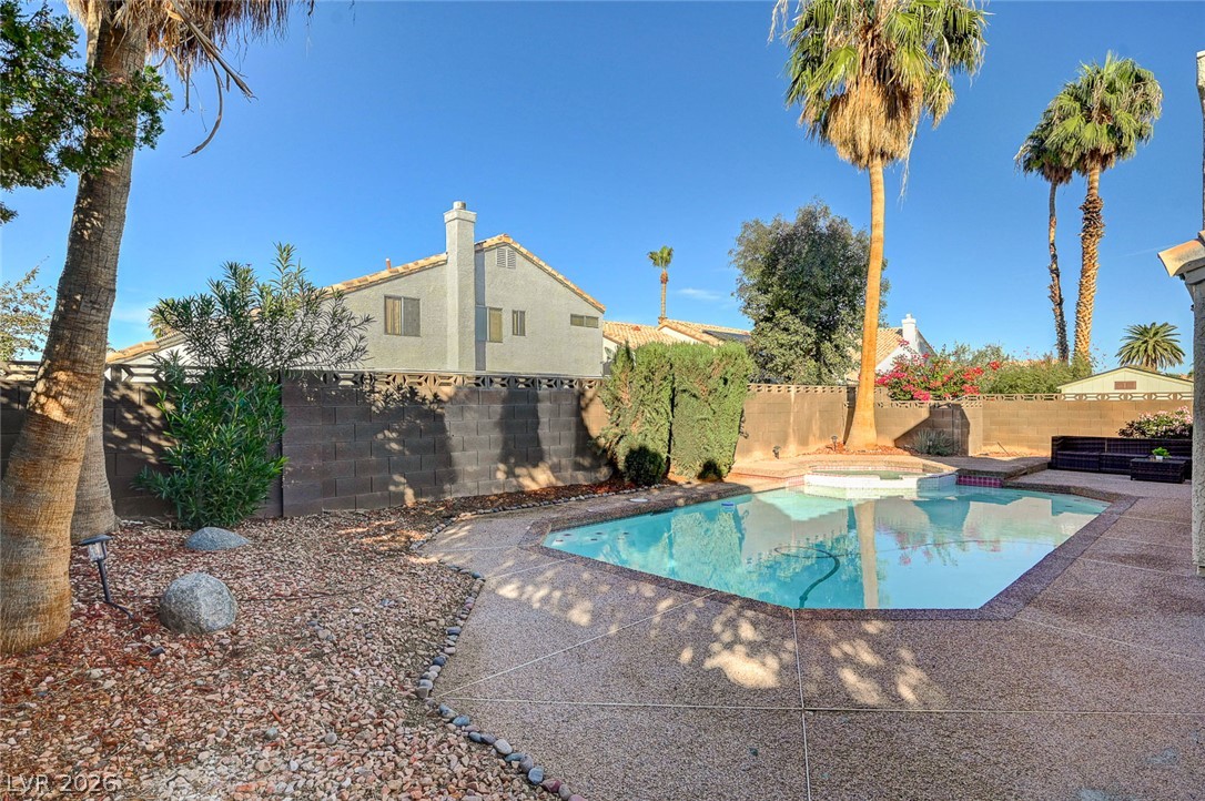 Photo 54 of 57, 904 Serpentina Avenue