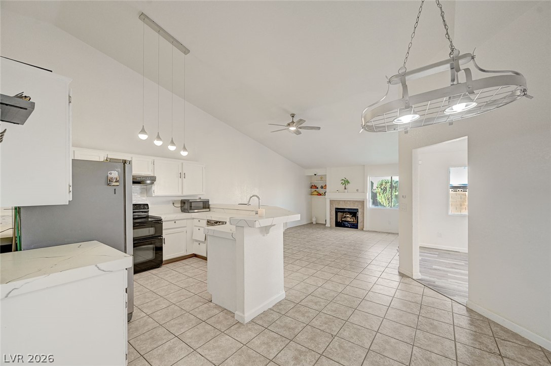 Photo 15 of 57, 904 Serpentina Avenue