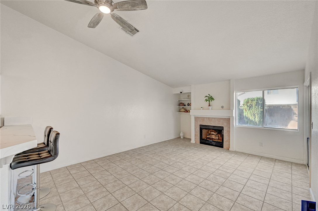 Photo 18 of 57, 904 Serpentina Avenue