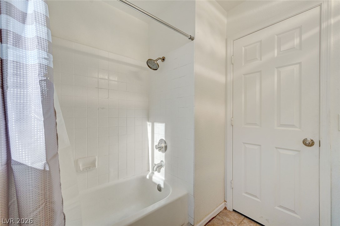 Photo 45 of 57, 904 Serpentina Avenue