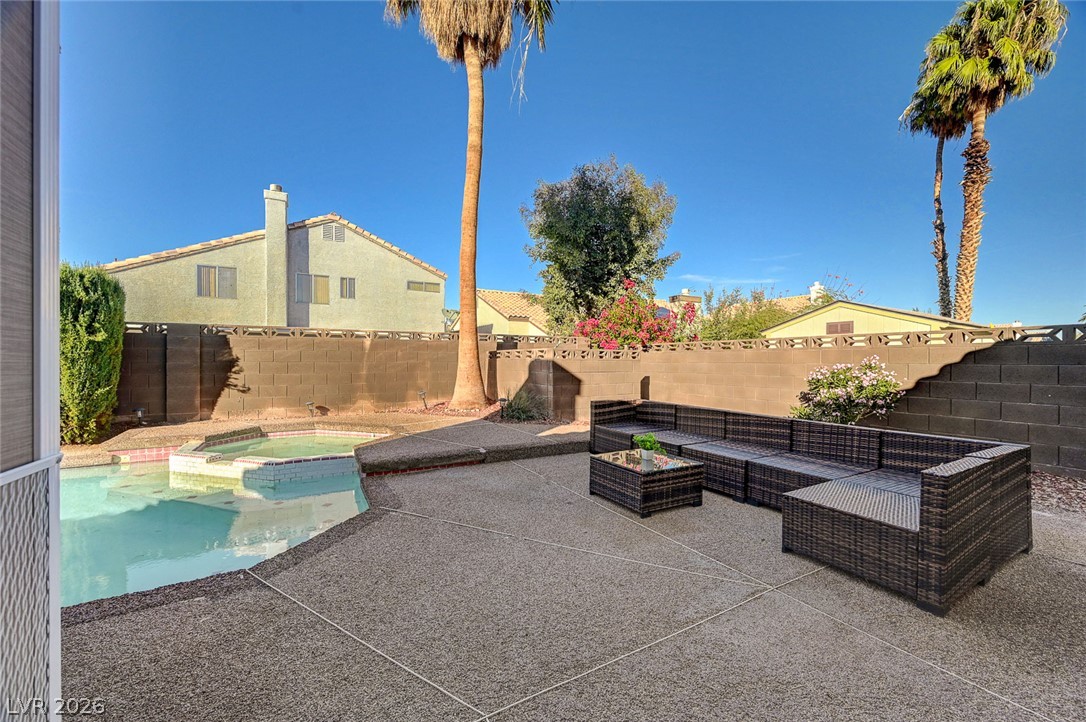 Photo 47 of 57, 904 Serpentina Avenue
