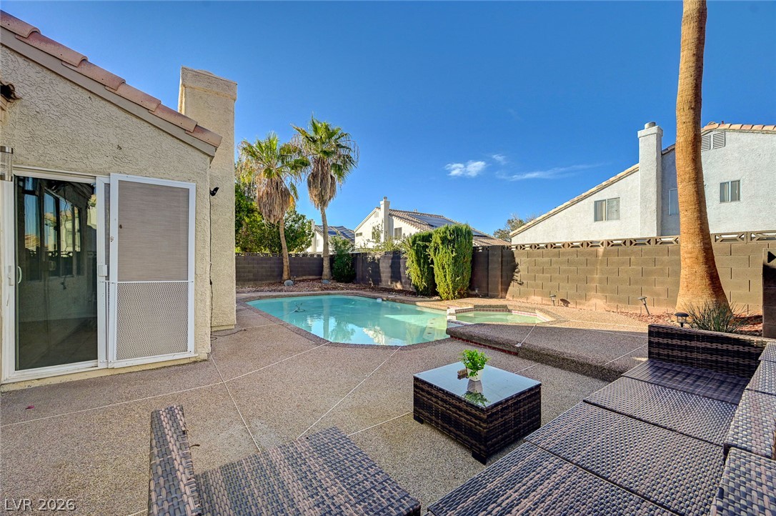 Photo 49 of 57, 904 Serpentina Avenue