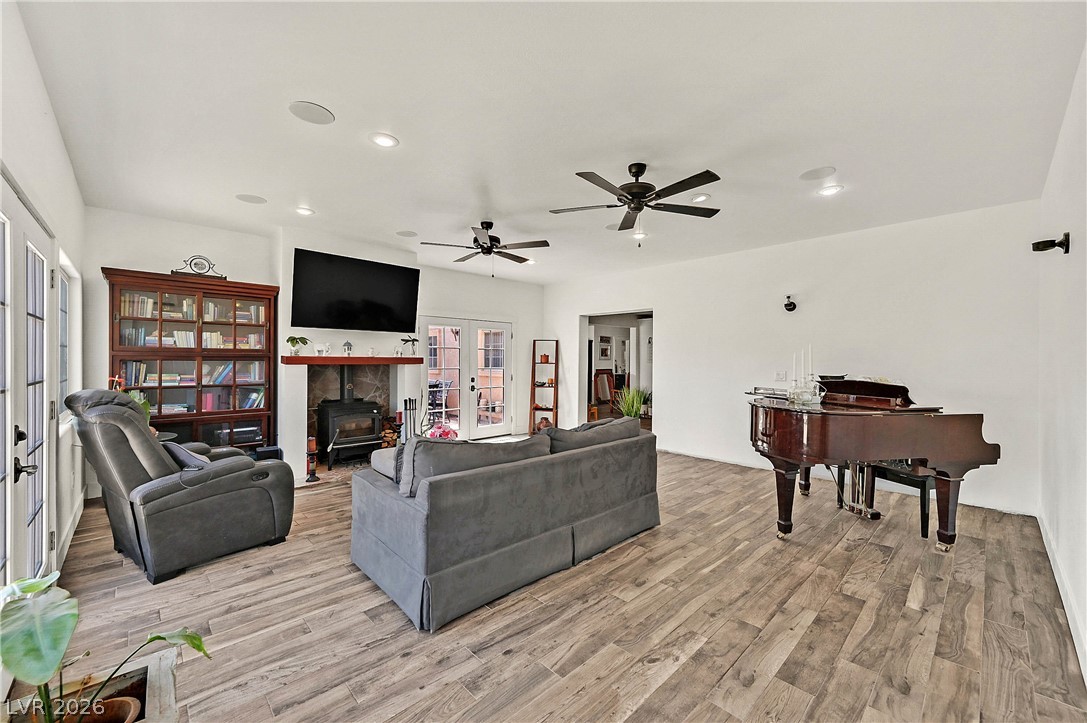 Photo 14 of 57, 4420 Quadrel Street