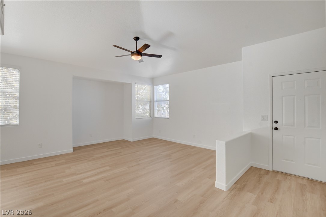Photo 7 of 37, 1405 Seward Street #203