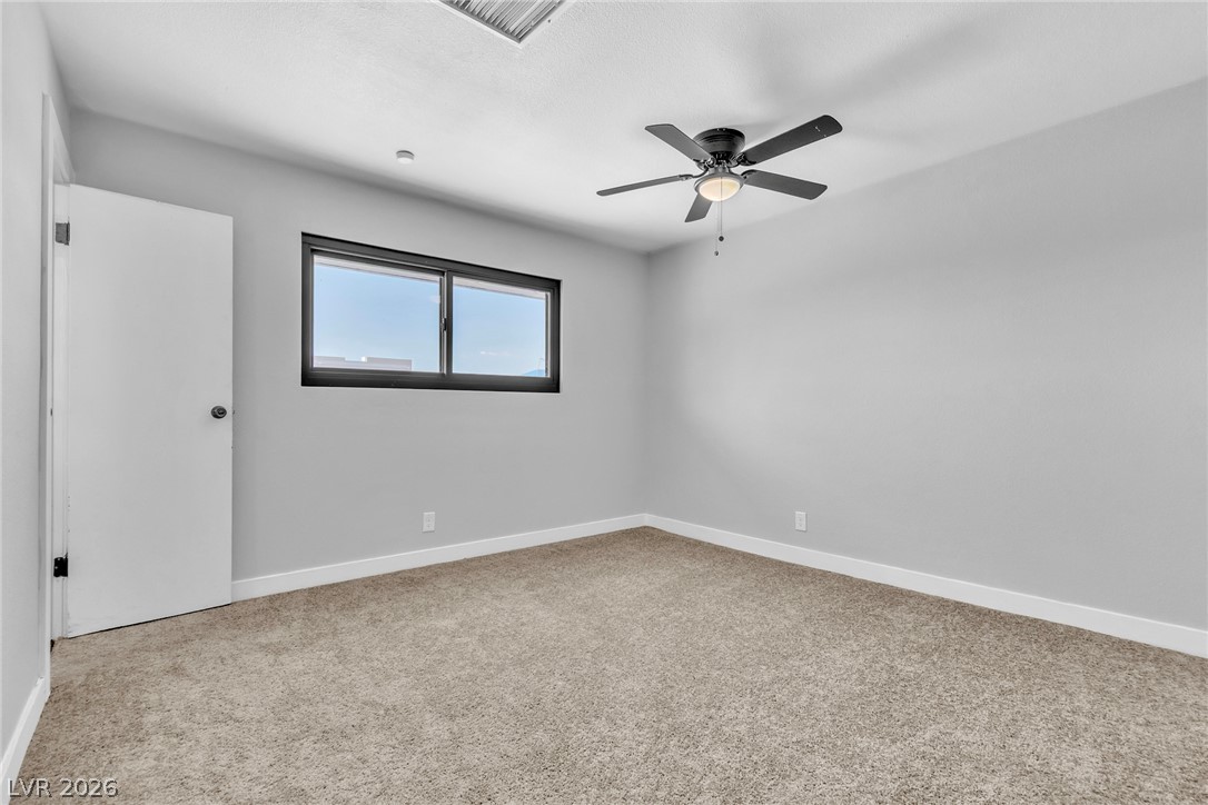 Photo 13 of 24, 5804 Carmen Boulevard