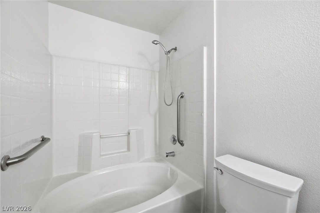 Photo 21 of 29, 3425 E Russell Road #116
