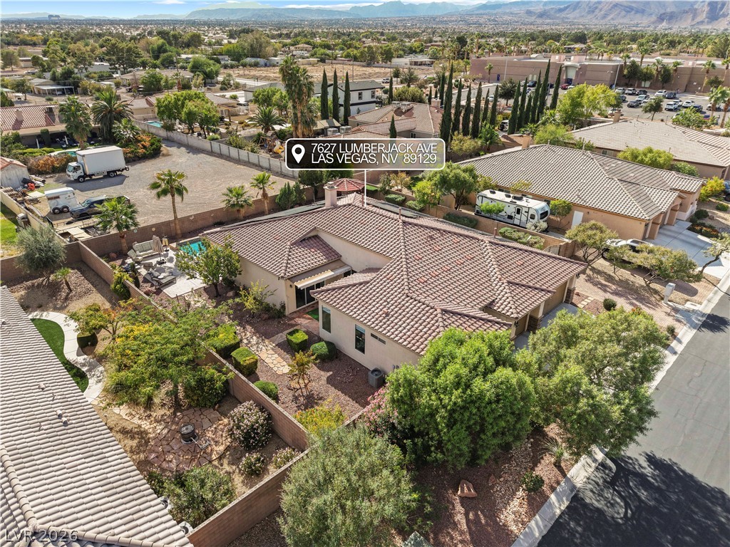 Photo 4 of 7627 Lumberjack Avenue