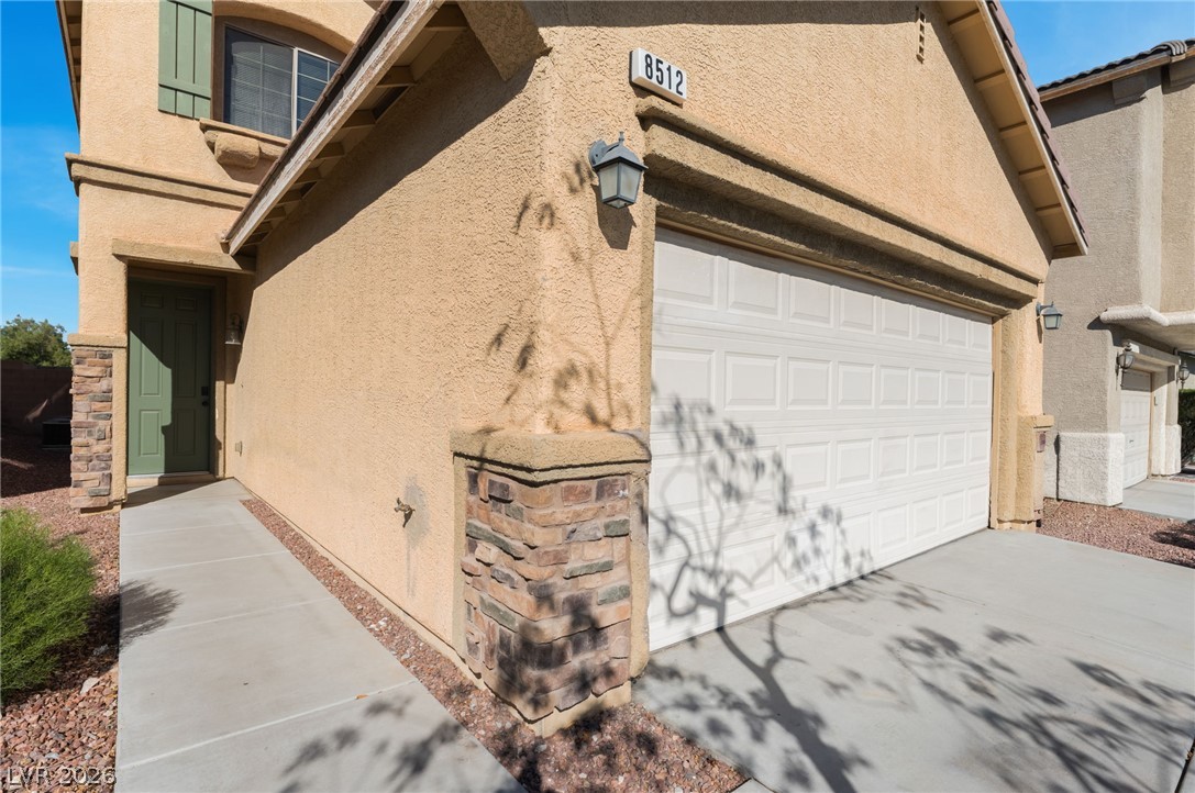 Photo 4 of 8512 Sweet Cedar Avenue