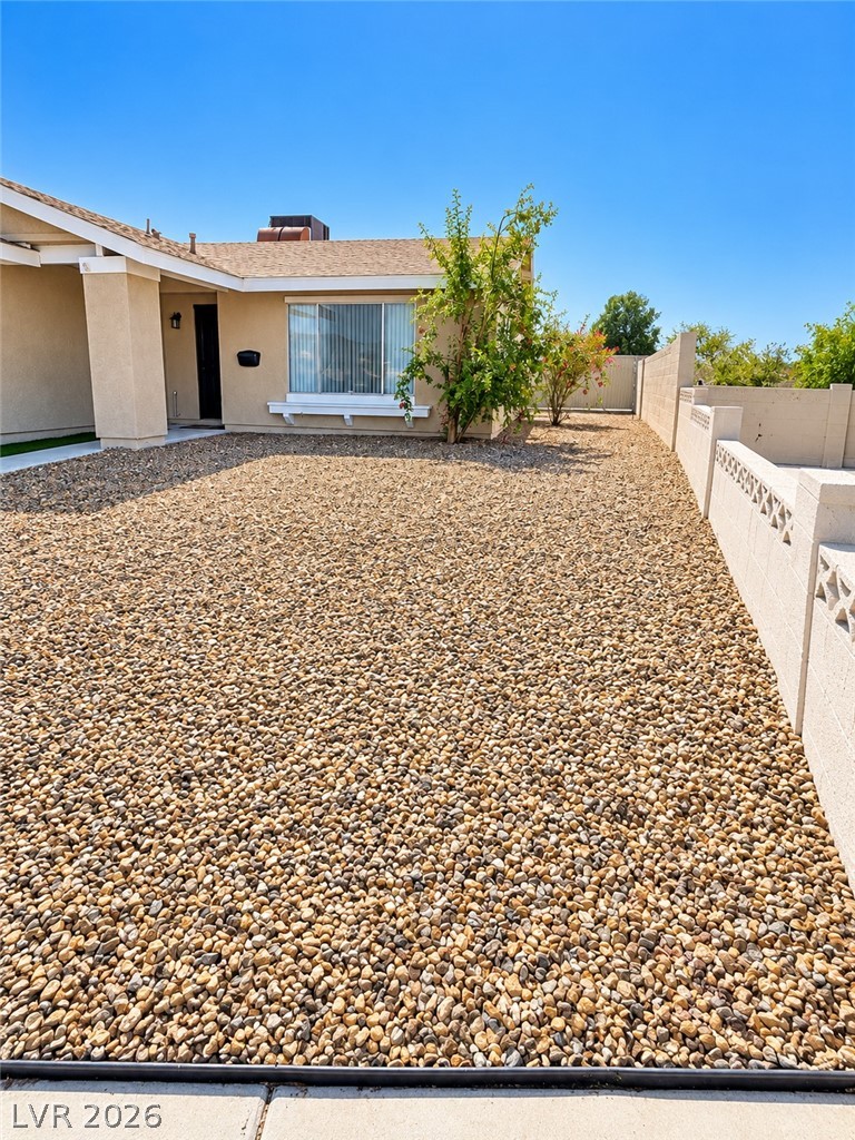 Photo 3 of 7097 Hillcroft Way
