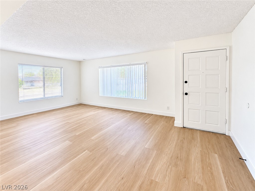 Photo 6 of 31, 7097 Hillcroft Way